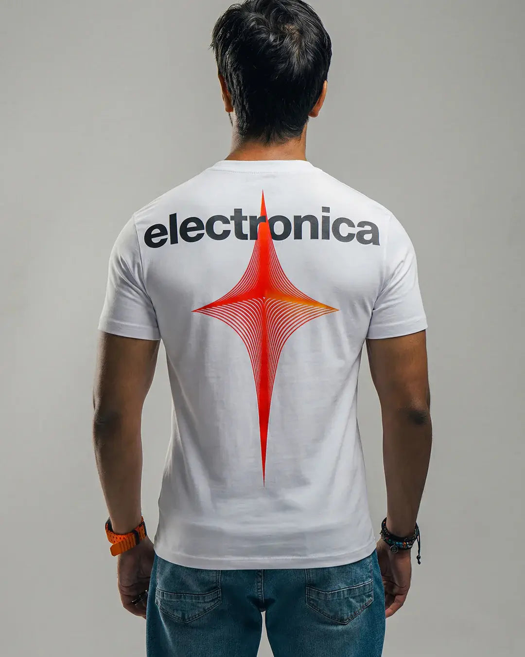 Electronica_back_white_1a28eb66-451a-46ca-96ff-2f06f5457e33 - PhatFunk